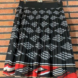 White House Black Market Skirt SZ - 4